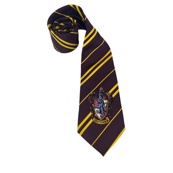Harry Potter Gryffindor Tie Cinereplicas Burgundy Yellow Stripes - Picture 1 of 6